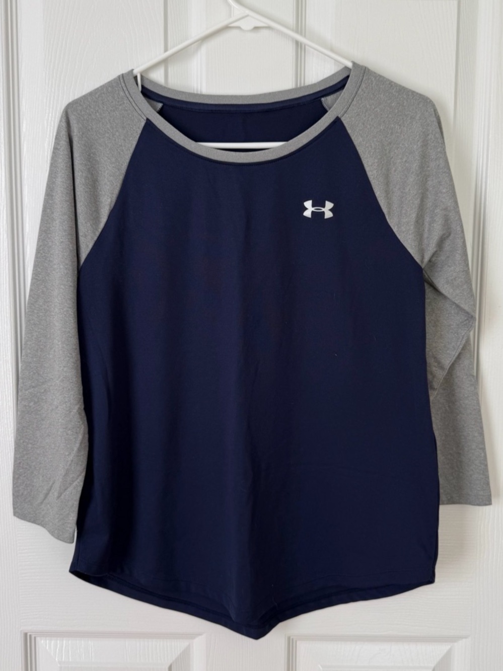 Women’s Under Armour Long Sleeve Raglan Athletic Top in Blue & Gray
